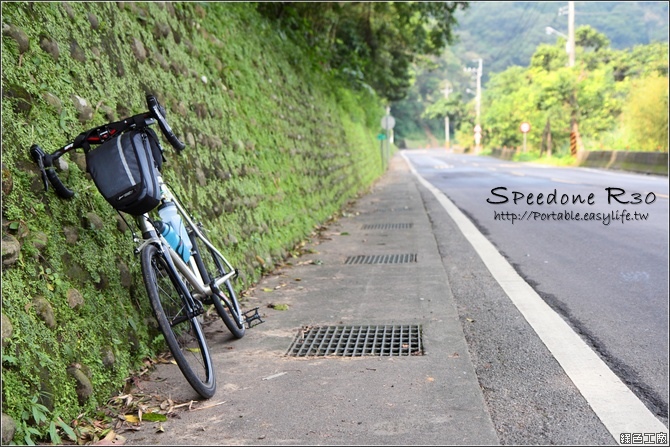 飄雨中騎著單車～菁桐與小格頭