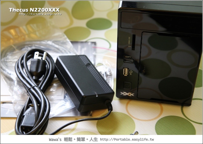 【開箱】Thecus N2200XXX。Hardware.info銀獎肯定