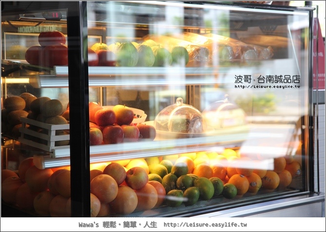 【台南】波哥誠品店。整店充滿鬆餅香氣啊！