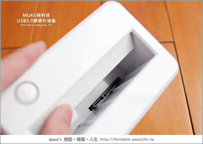 MUKii萌科技USB3.0硬碟外接盒D185U3。Thecus色卡司CU30N USB 3.0 HBA轉接卡