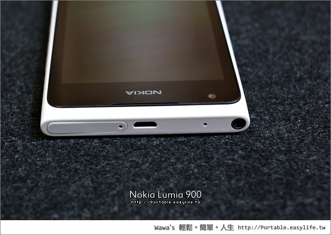 Nokia Lumia 900 白色開箱。Windows Phone