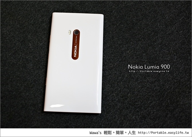 Nokia Lumia 900 白色開箱。Windows Phone