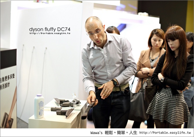 dyson fluffy DC74 數位馬達無線手持式吸塵器