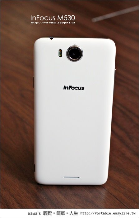 InFocus M530 開箱評測，前後1300萬像素智慧型手機