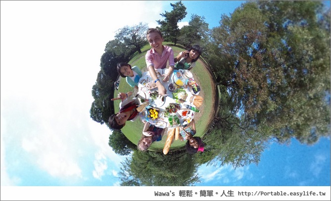 RICOH THETA M15 360°全景自拍炫麗奇機