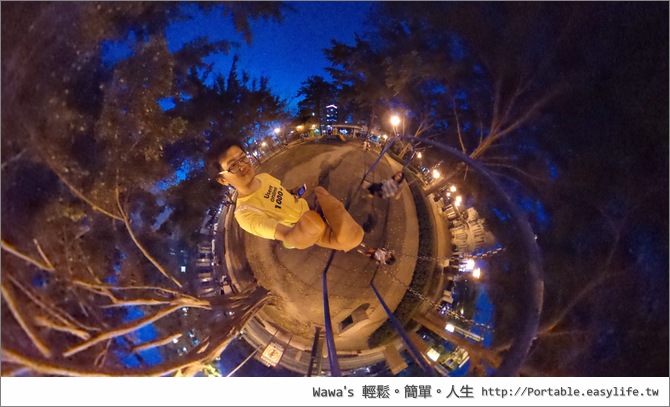 RICOH THETA M15 360°全景自拍炫麗奇機