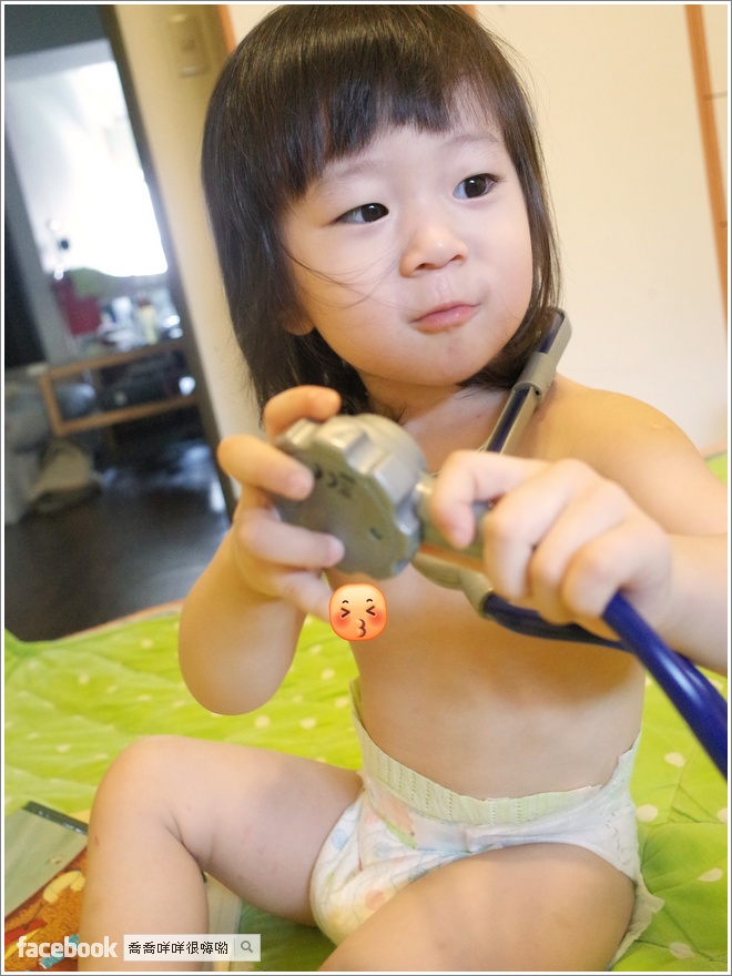 換跟巧虎很好、自稱是老婆婆、嘴對嘴親親、離開嬰兒床睡大床、自己踩椅子開門鎖、把房間門反鎖、給我冰冰、巧虎愛咪咪、隔空取物、自己挖耳朵、我要忙啦1Y9M5D-1Y9M11D