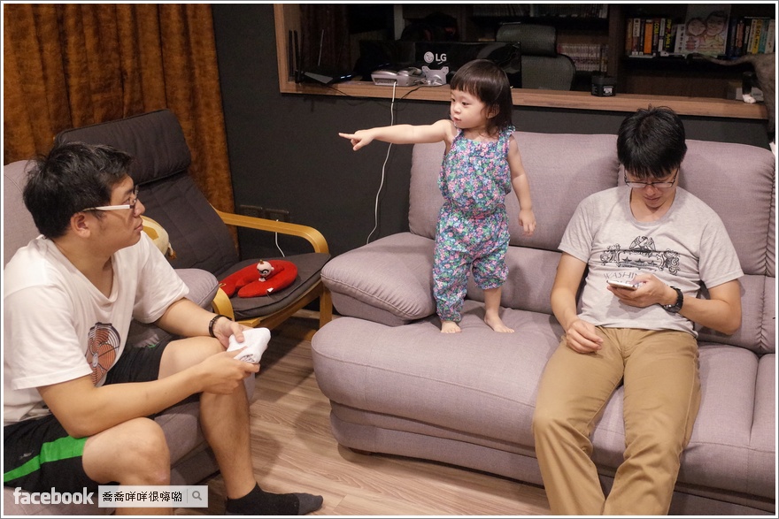 默默偷聽大人講話的小孩、阿祖自己回家、黏住鋼琴、了解沒有、喝湯技術提升、中午不睡覺、作息改變中、唱反調就要1Y10M23D-1Y10M29D