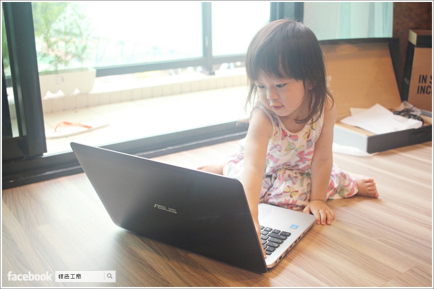 【開箱】ASUS VivoBook 4K 行動劇院筆電帶著走，超高畫質應有的享受（VM590）