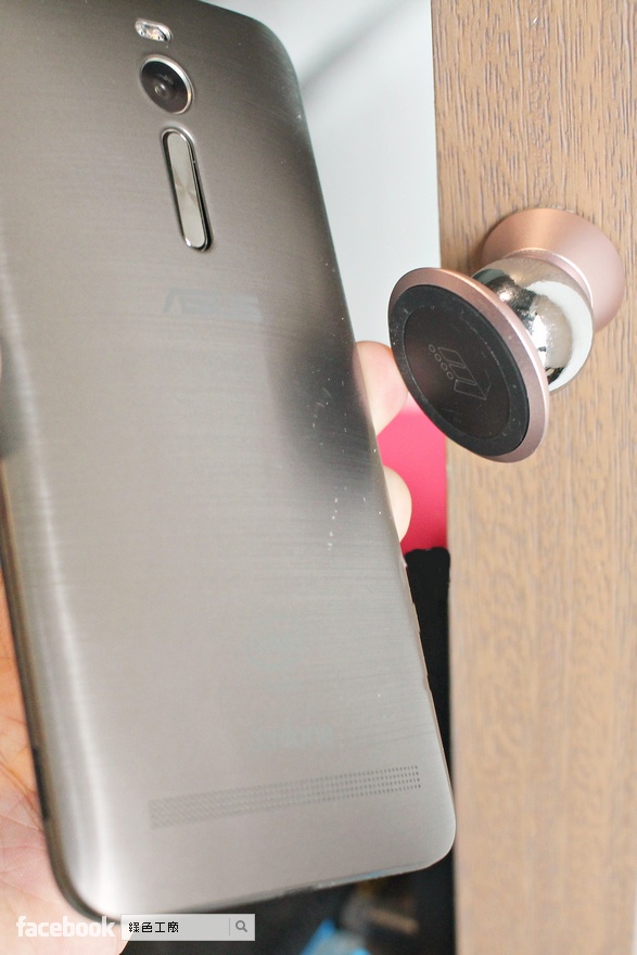 Magneto 磁吸式手機架、Magneto iPhone 保護殼內附隔磁片x1