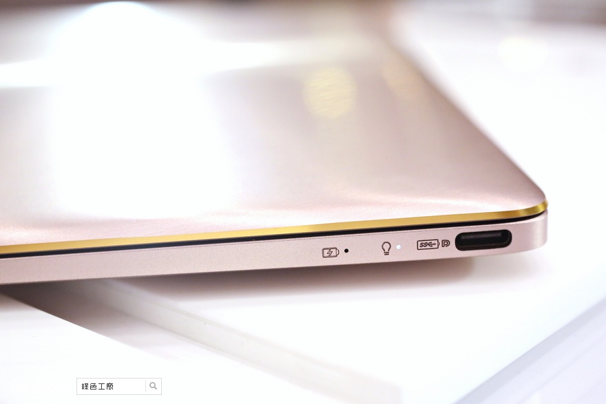 ZenBook 3 UX390