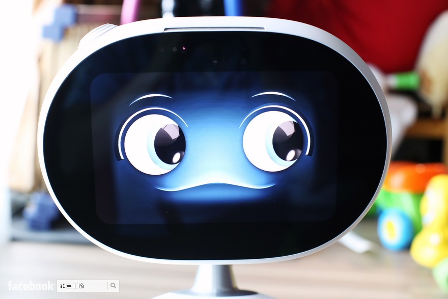 ASUS Zenbo 智慧機器人能幫我們做的 11 件事情，差一項就更完美！