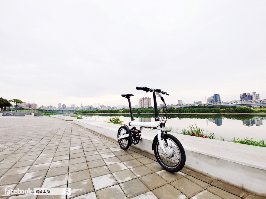 騎乘體驗 QiCYCLE 騎記電助力折疊自行車