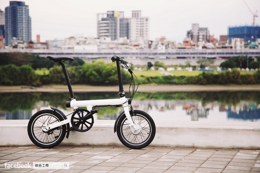 騎乘體驗 QiCYCLE 騎記電助力折疊自行車