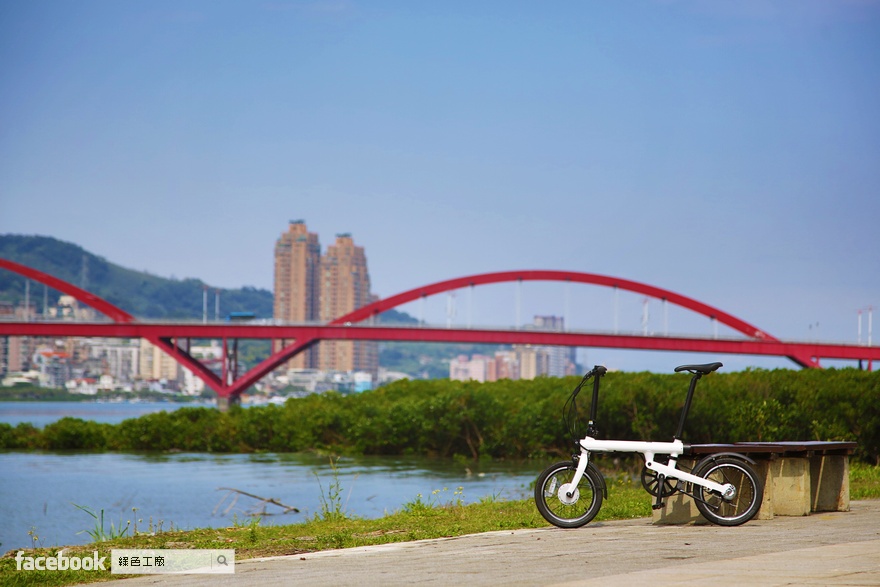 騎乘體驗 QiCYCLE 騎記電助力折疊自行車