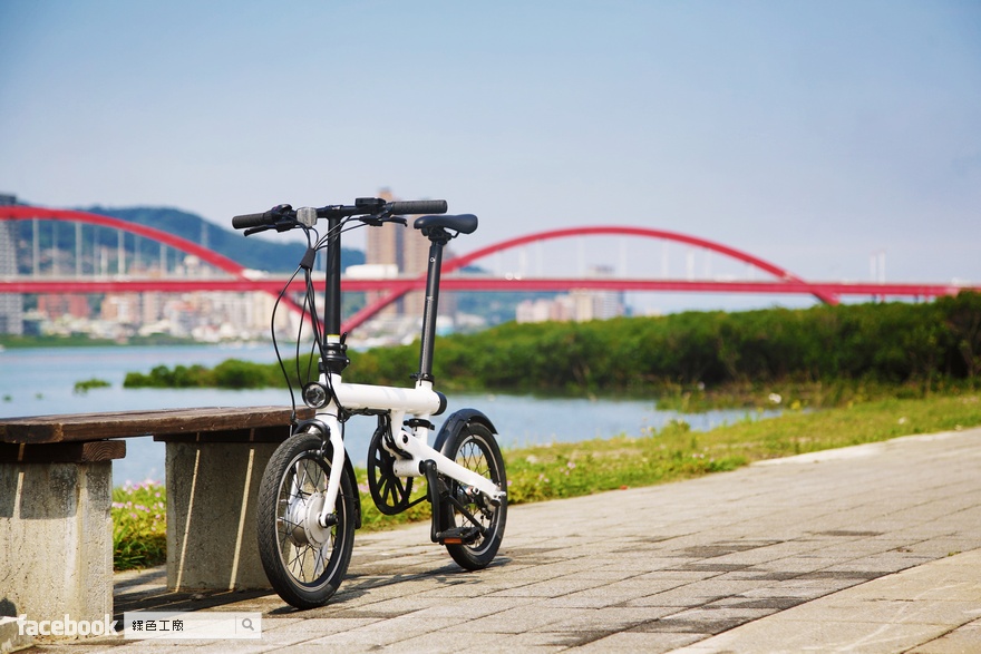 騎乘體驗 QiCYCLE 騎記電助力折疊自行車