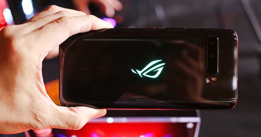 ROG Phone 3 正式釋放電競野獸，上市價格性能資訊總整理