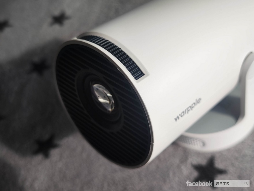 開箱 Warpple 國民輕劇院 LA3 便宜實惠的超優質的短焦投影