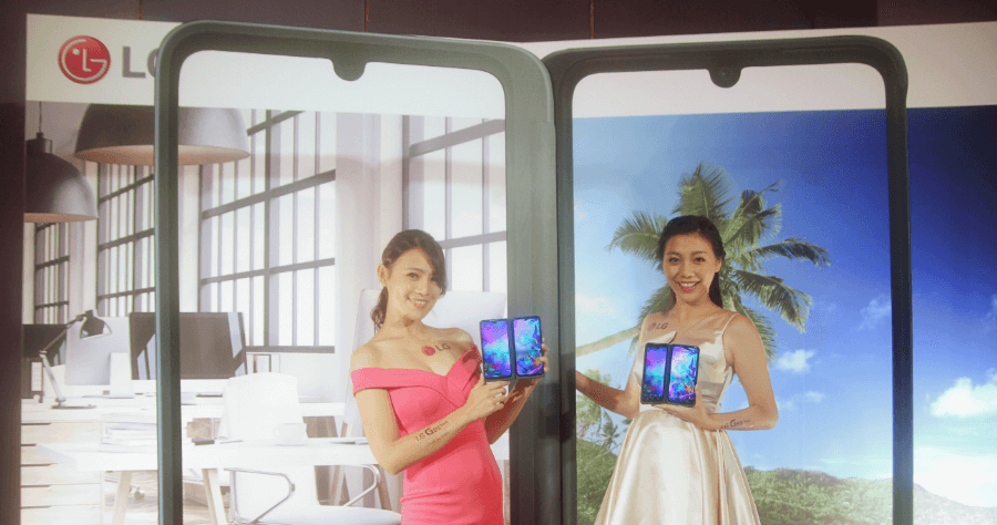 LG G8X ThinQ Dual Screen 售價 24,900 元擁有兩片 6.4 吋螢幕，搭載超高 CP 高通頂規處理器 S855